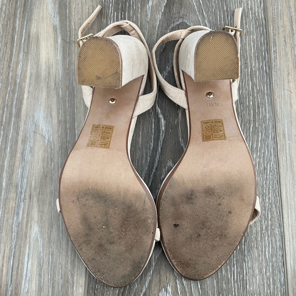 Raye Heels - Picture 4 of 5